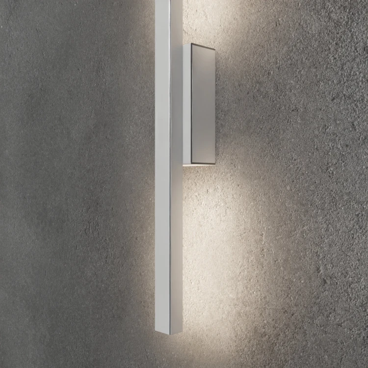 Pionowa lampa elewacyjna AURA BIALA 110 - zblizenie.jpg